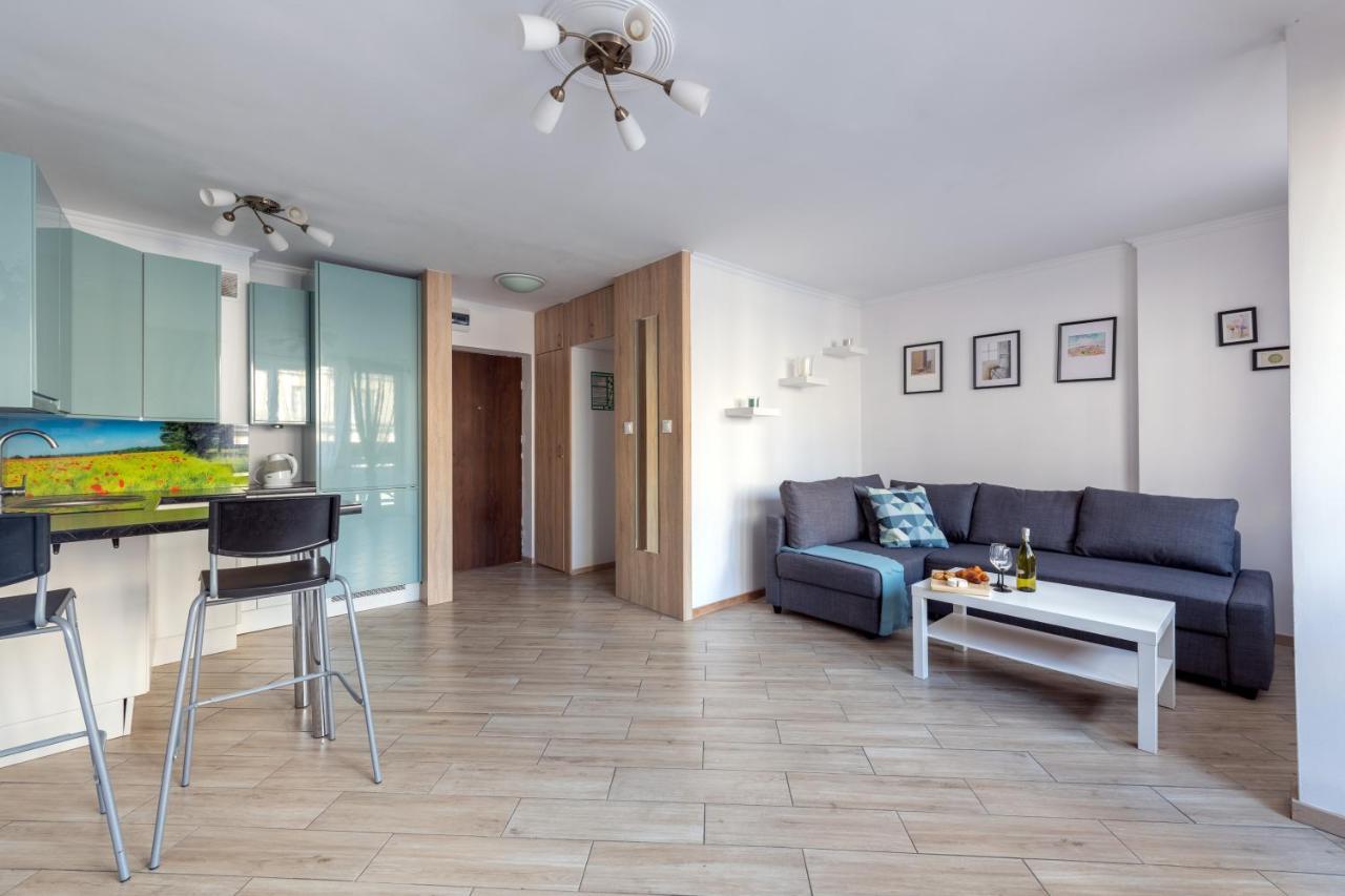 Mokotowska 67: Central Private Apartment with Balcony near US Embassy Warsaw Exterior photo